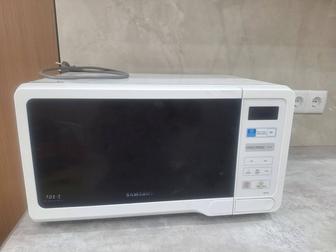 Продам микроволновую печь Самсунг