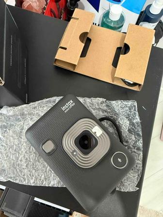 Instax liplay Camera камера
