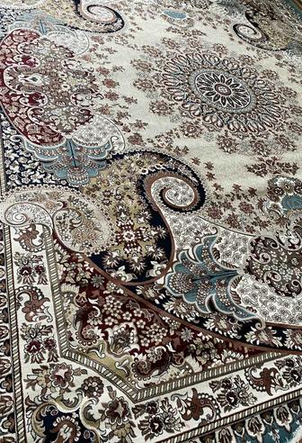 Продаю новый иранский ковер размером 4/5