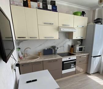 Продам кухонный гарнитур б/у