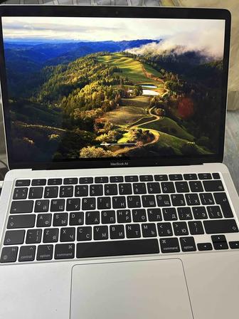 Продам macbook air m1 8/256, 95% АКБ, 49 циклов