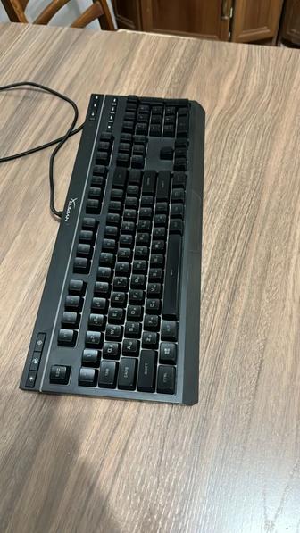 Продам клавиатуру HyperX