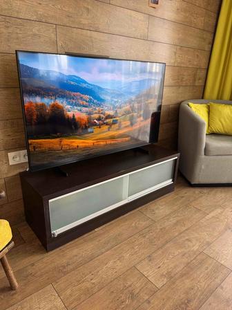 Телевизор Samsung 140 см