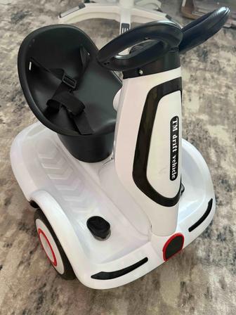 Электромобиль