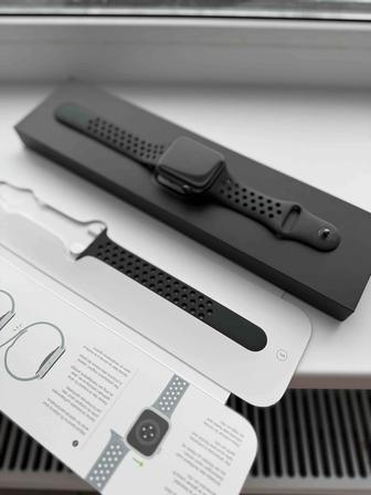 Продам Apple Watch Nike SE GPS Space Gray 44 мм.