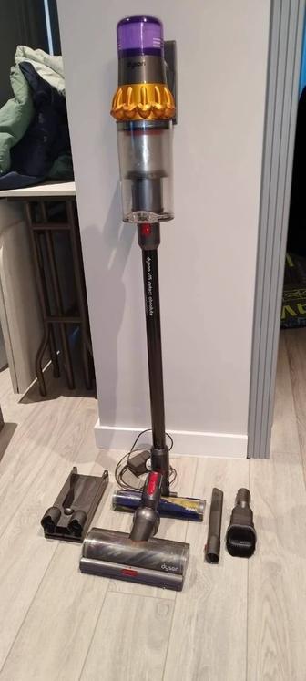 Пылесос Dyson V15