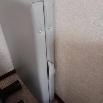 Продам серую кушетку в отличном состоянии