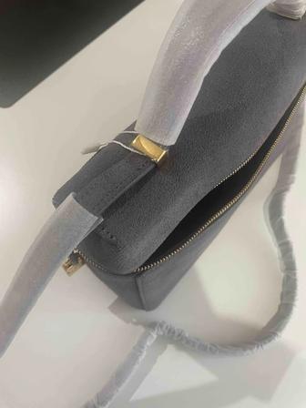 Продам сумочку в замше