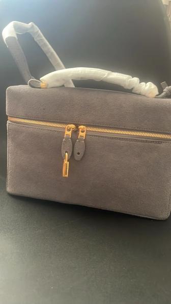 Продам сумочку в замше