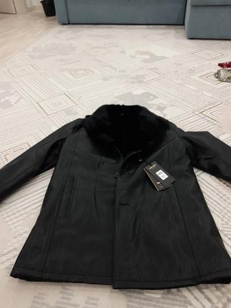 Продам мужскую куртку кожанную