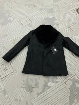 Продам мужскую куртку кожанную