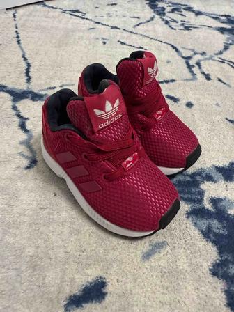 Продам кроссовки детские adidas