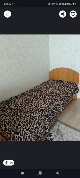 Кровать односпальная с матрасом