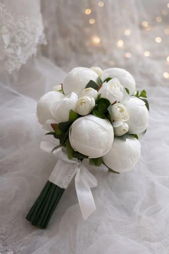 Свадебный букет невесты из искусственных цветов (ручная работа)