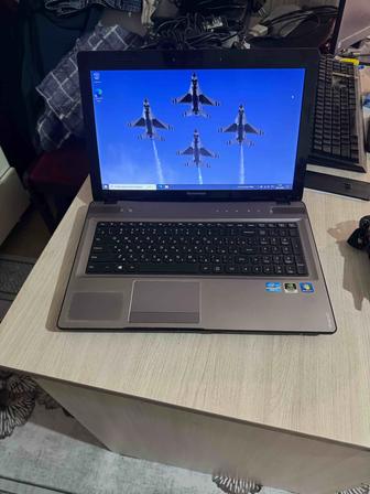 Ноутбук Lenovo Y570 Core i7