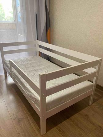 Кровать детская