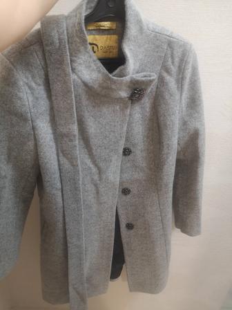 Осенняя пальто