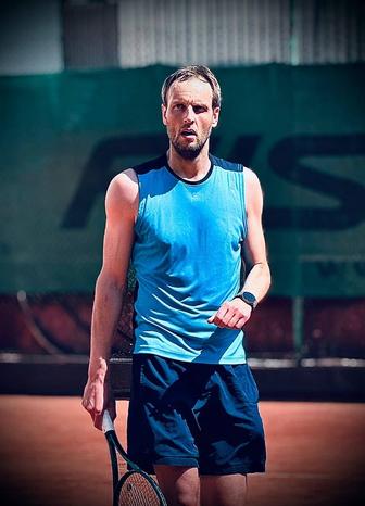 Спарринг-партнер по теннису