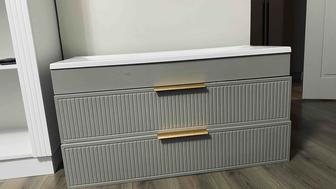 Продам подвесную раковину с тумбой