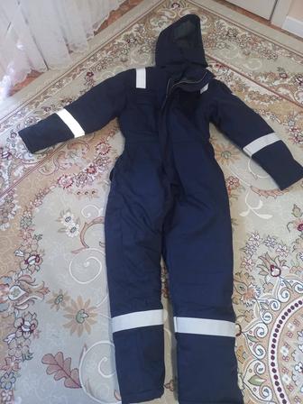 Продаю зимнюю спецодежду