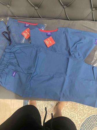 Продам медицинский костюм