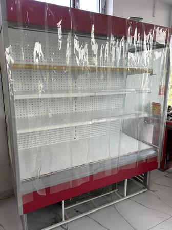 Продается витринный холодильник!