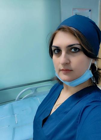 Помощник медсестры, ассистент, младшая медсестра