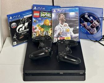 Продам Sony Play Station 4
