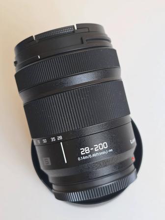Объектив Panasonic Lumix S 28-200/4-7.1 на L-mount