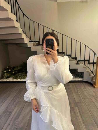 Продам платье 1 раз одевала новый покупала