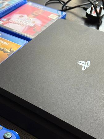 Продам PS4 slim 500gb