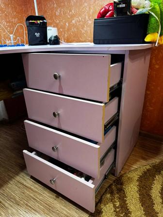 Письменный стол угловой