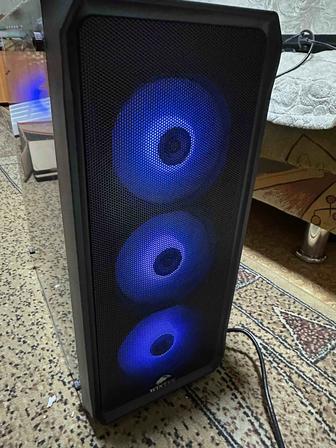 Игровой компьютер с монитором