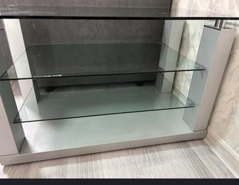 Продам журнальный столик