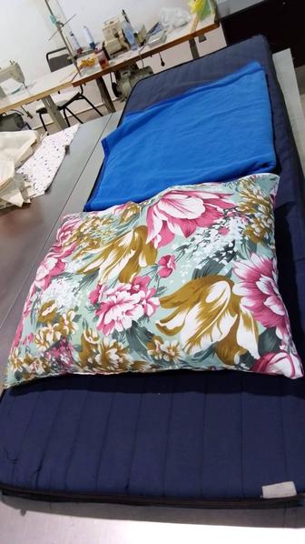 Продам подушки матрасы и пледы(одеяла)