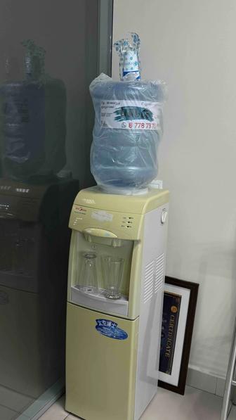 Кулер с бутылкой