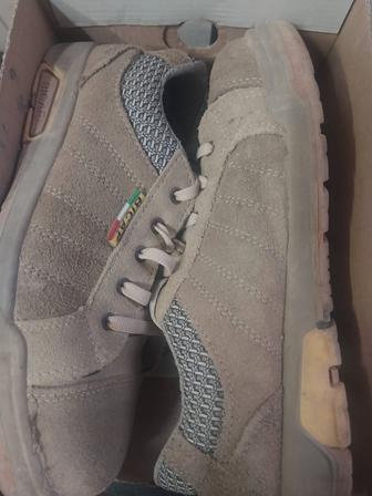 Кроссовки BICAP 38 размер Б/у отличное состояние,почти не напились