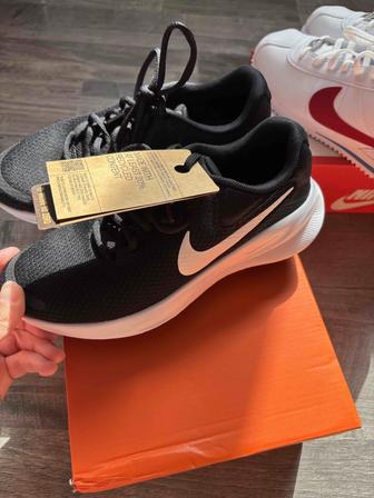 Nike кроссовка Черный