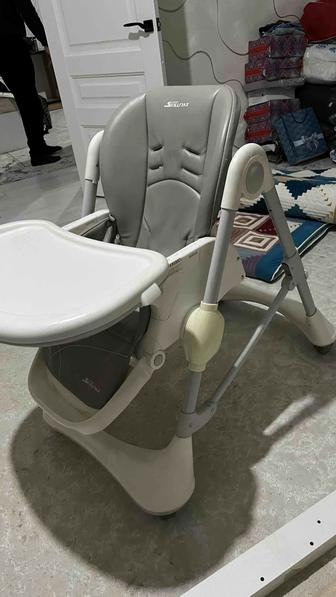 Стол для кормления