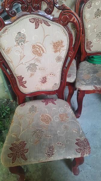 Стулья