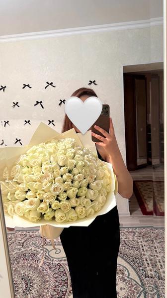 Цветы свежие белые 101 роза