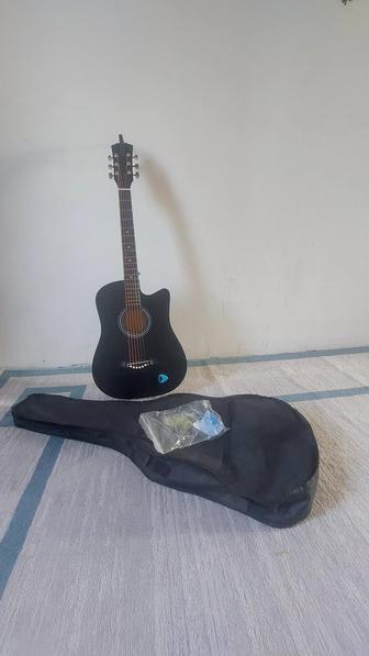 Продаю гитару