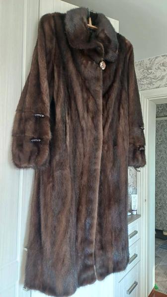 Шуба норковая.56р-р бу