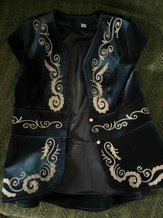 Продам женский камзол