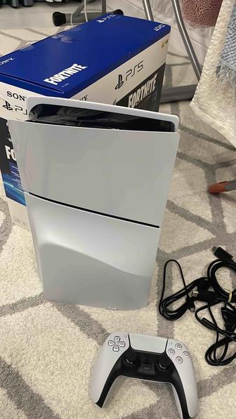 Продам PlayStation 5 Slim