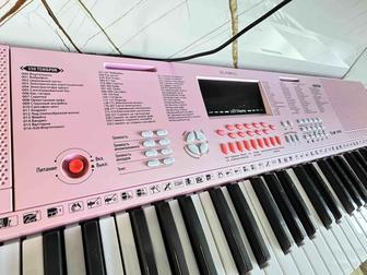Продам синтезатор