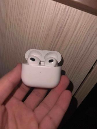 AirPods 3