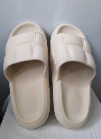 ПРОДАМ ДЁШЕВО СЛАНЦЫ. Мужские, ЕС, размер 41/42 (27,5см) бу