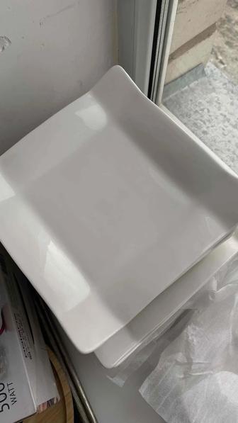 Продам посуду б/у тарелок