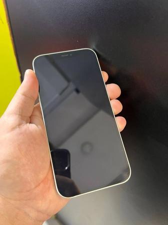 Продам телефон